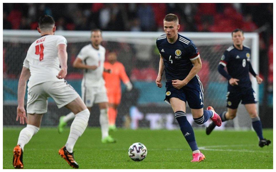 英格兰羽毛球队爆冷丹麦羽毛球队，辛杜完成帽子戏法的简单介绍