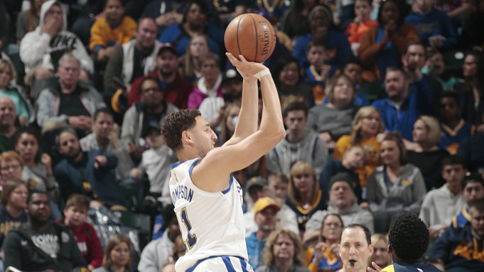 猛龙轻取步行者,福克斯绝境逆转 猛龙轻取步行者,福克斯绝境逆转