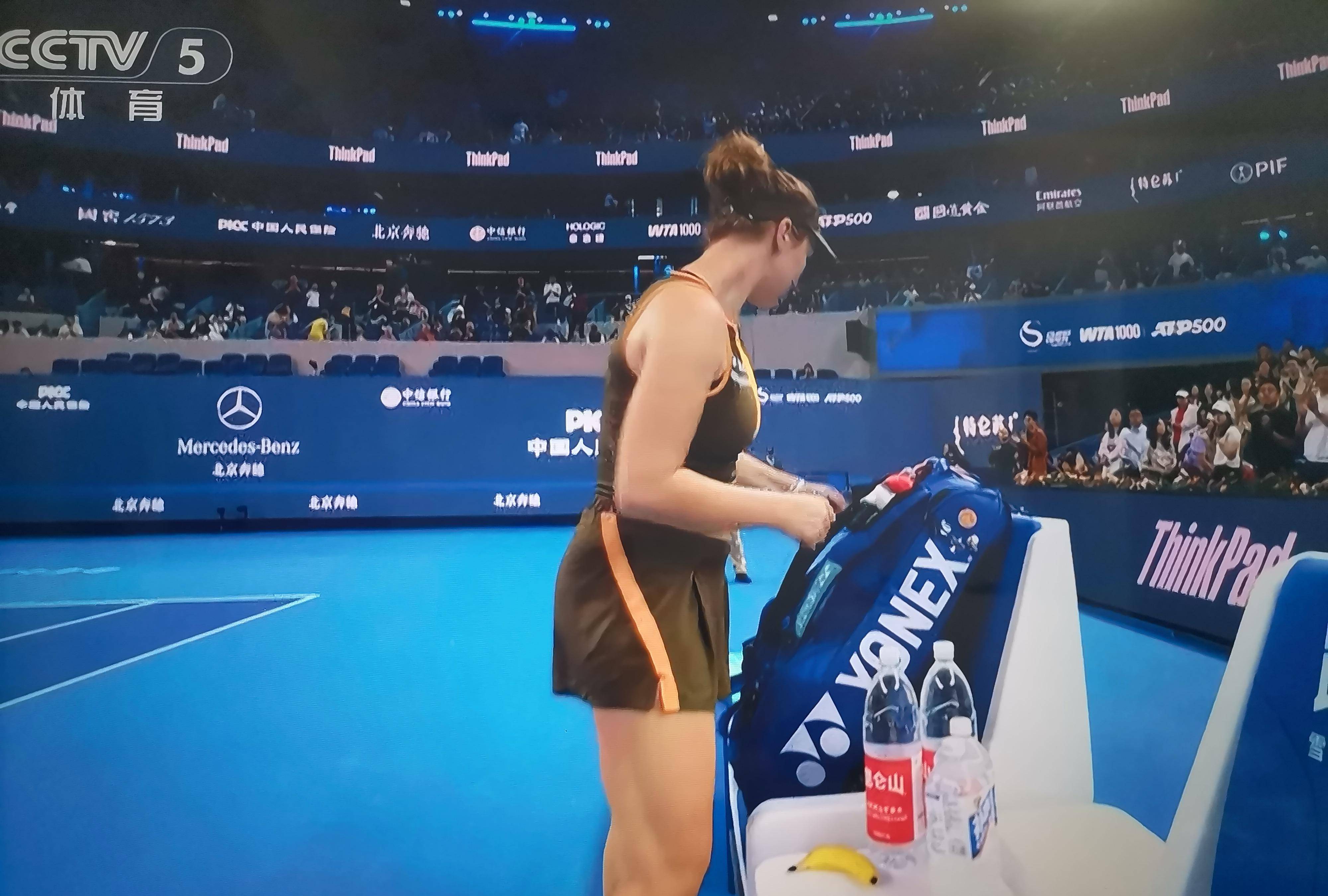 包含美洲杯明星选手受伤退赛，引发热议的词条