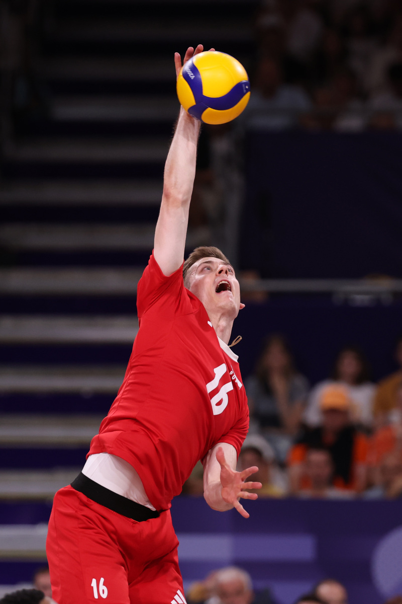 瑞典队绝杀波兰队，奥恰洛夫状态火热