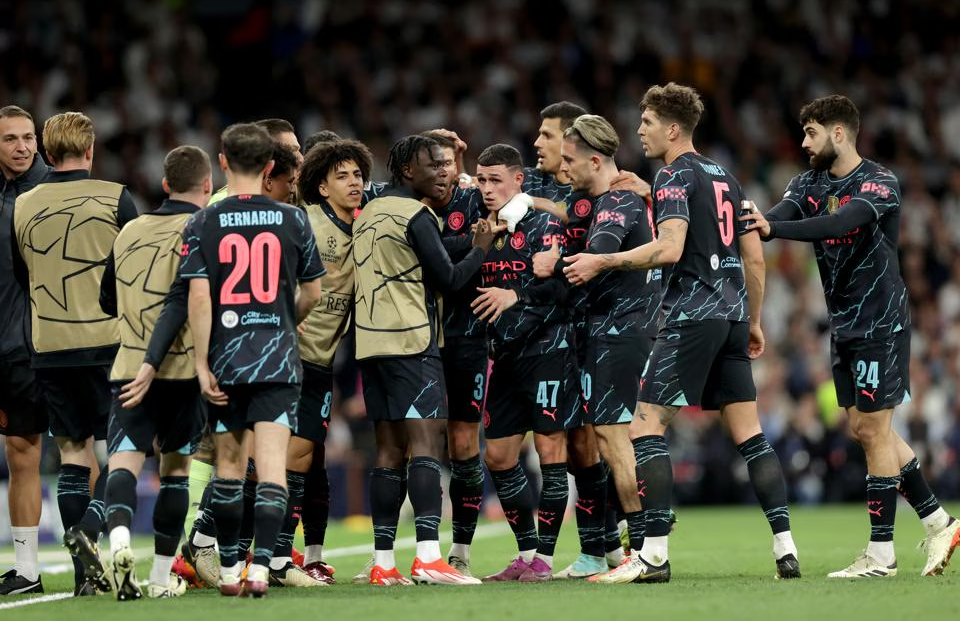 曼城翻盘摩洛哥，楚阿梅尼惊艳四座