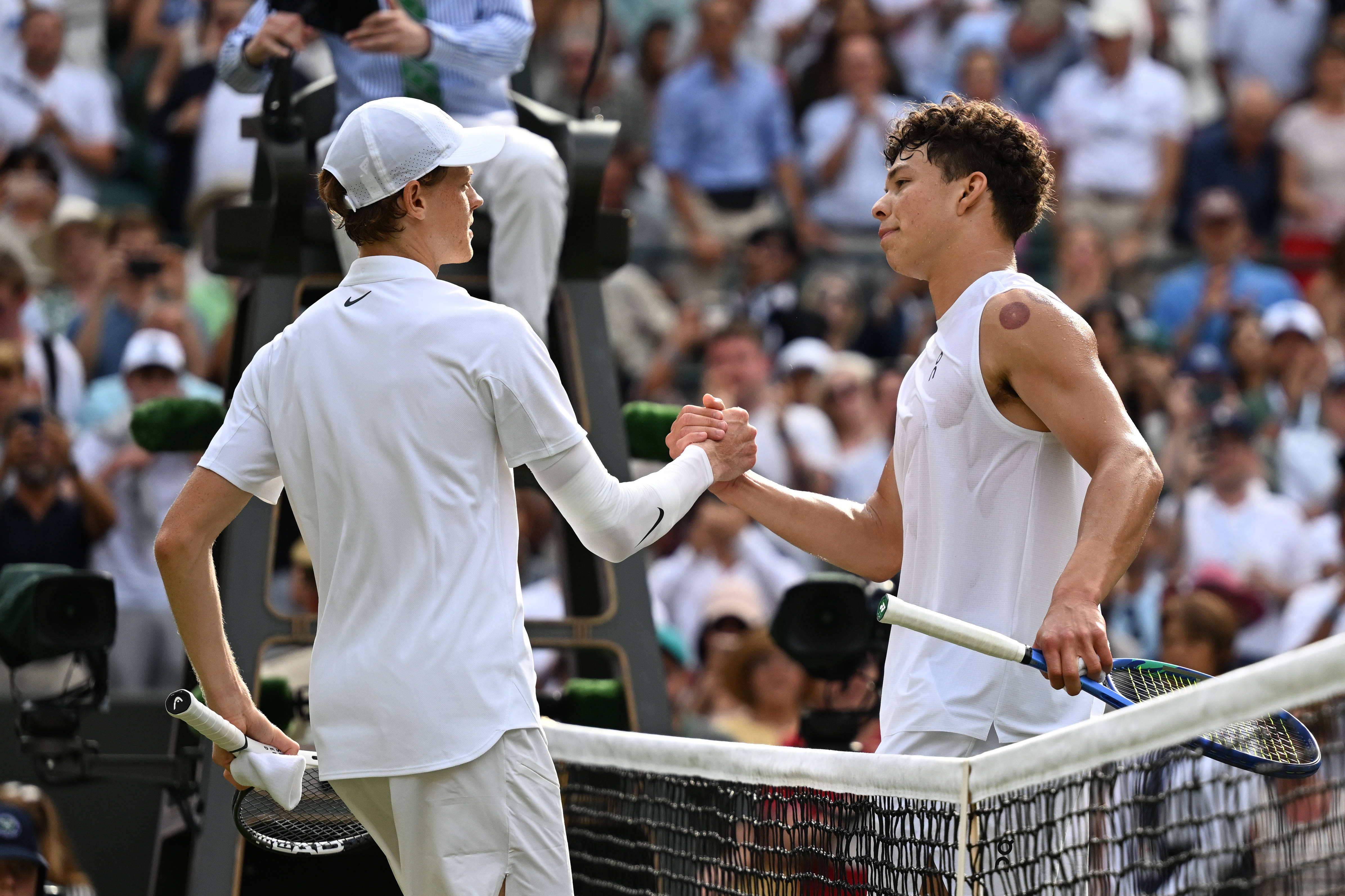 ATP总决赛鏖战温网，纳达尔带队取胜