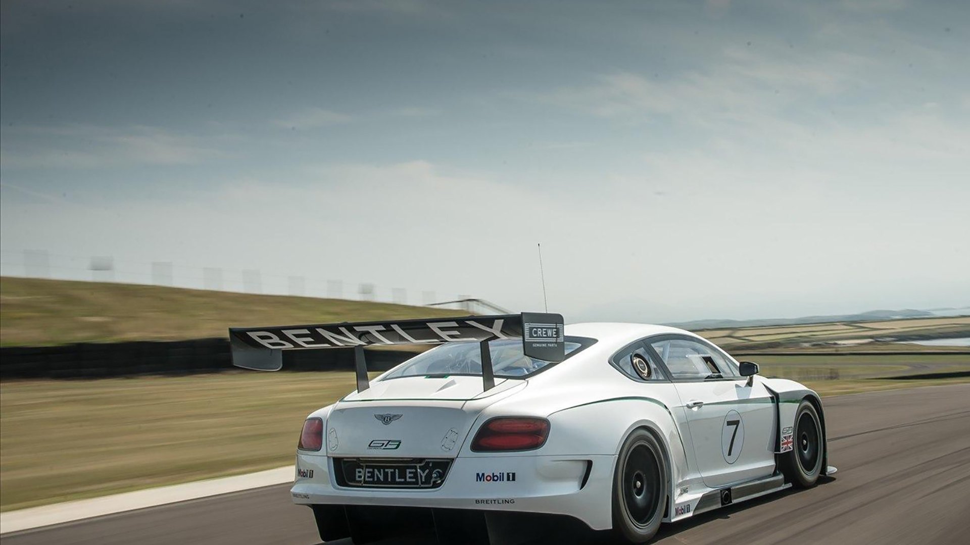 智利风暴单节席卷拜仁,欧冠半决赛的战术焦点如何被南美节奏撕裂